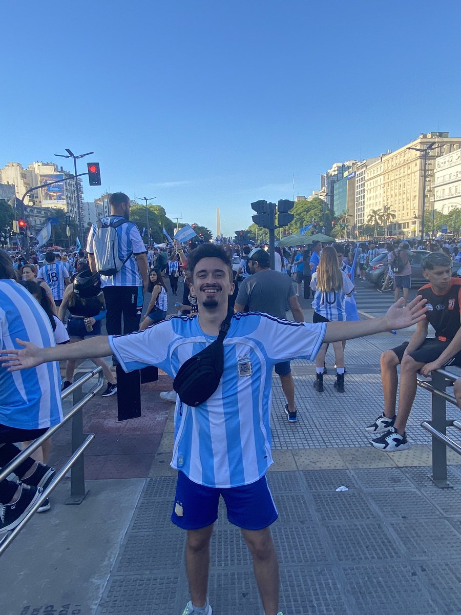 JuliSiderio's tweet photo. ⭐️⭐️⭐️18/12/2022⭐️⭐️⭐️
El dia mas feliz de mi vida
GRACIAS LIONEL🤩 https://t.co/b8seMLf9WI