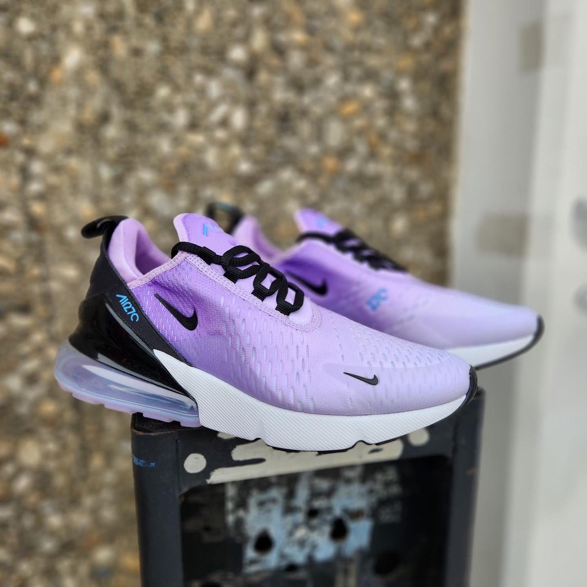 PrivateSneakers's tweet photo. 🌸W Nike Air Max 270 “Lilac”🌸
.
Women Sizes 6.5W-9W, 10W $159.99
•
Available now at Long Beach, San Pedro, and https://t.co/c3ER0xoBGn
•
#nikela #nike #am270 #sneakers #kicks #kotd #sneakerhead #shoes #airmax270 #lilac #flowers #am270purplevolt #hypebae https://t.co/rSokRaRee6