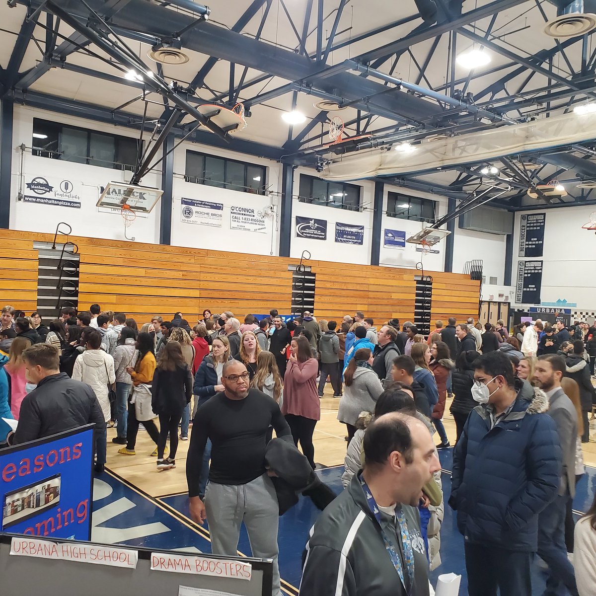 We are pleased to welcome so many families to our Academic Information Night! <a href="/UHS_FCPS/">Urbana HS (MD)</a>