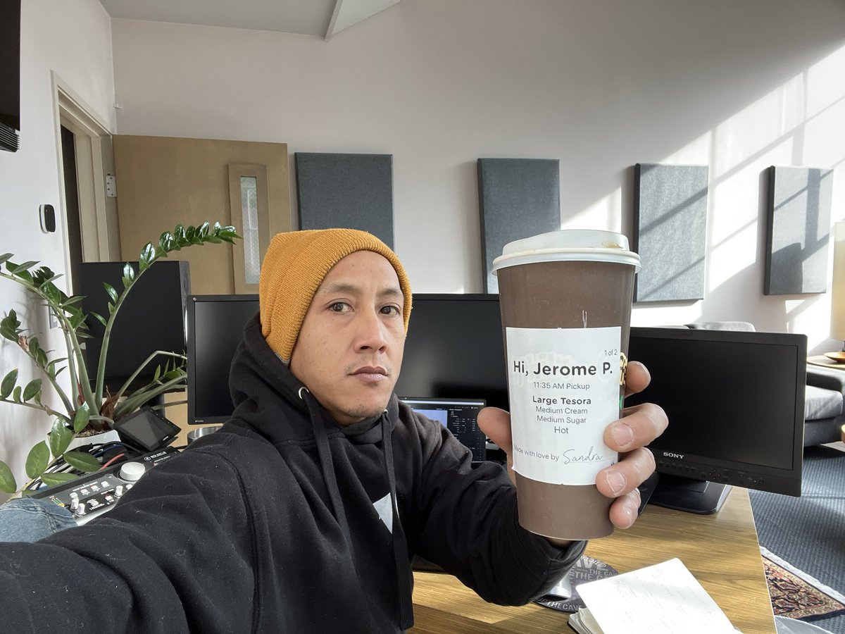 northboundfilms's tweet photo. First day in the new office 🏆💡💭 #filmoffice https://t.co/B2al1Xwrkh
