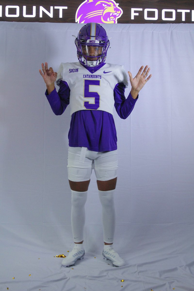 Taron J Dickens tweet media