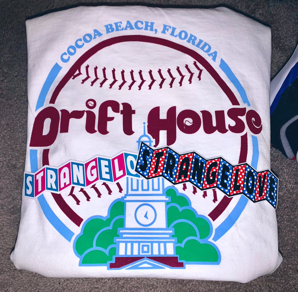 Feldmoney's tweet photo. Super stoked on the mystery box that arrived today! Thanks @house_drift 🥲🙌. #housemember #ishod #nikesb #drifthouse #strangelove https://t.co/chRGJe3Zl1