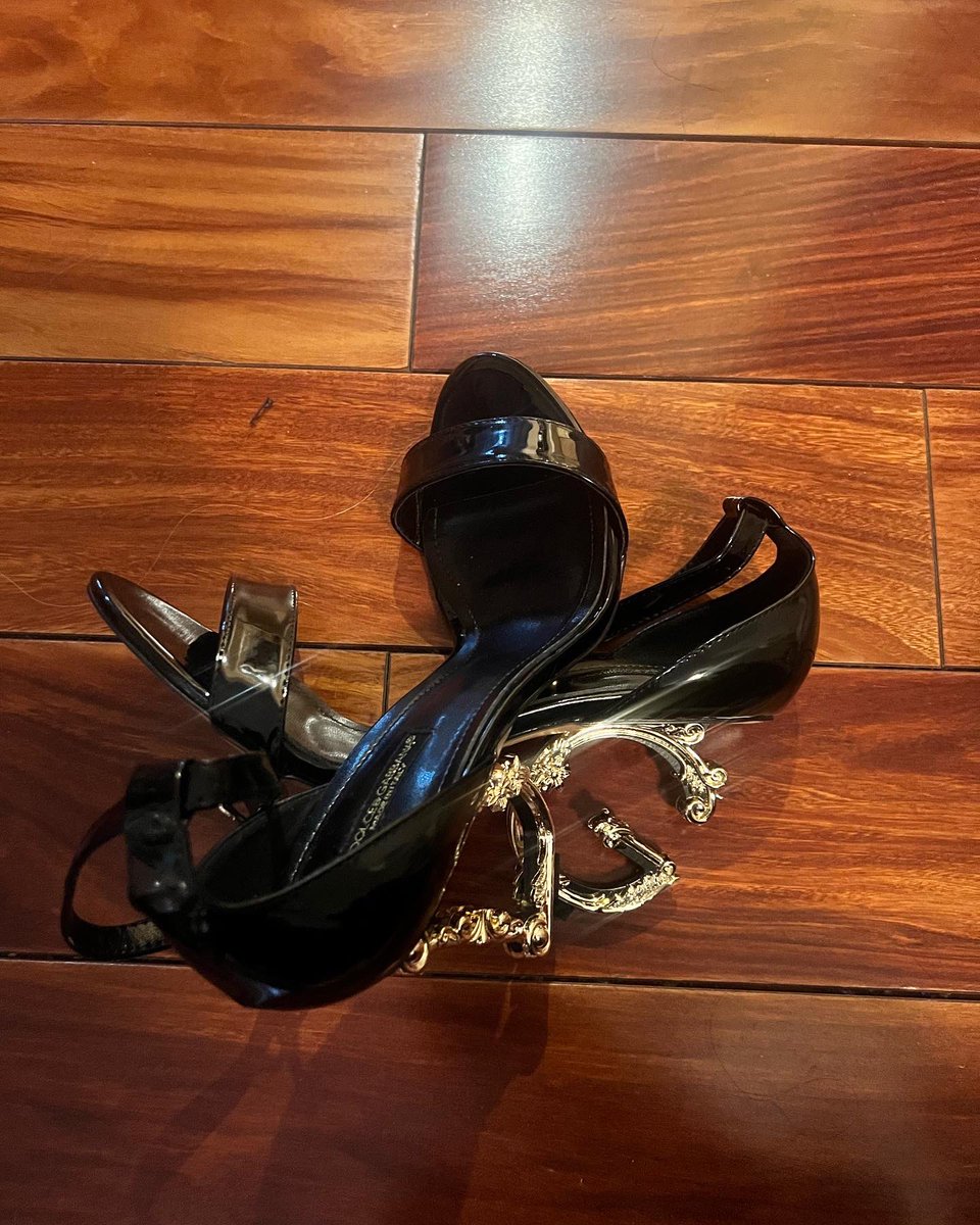 6 Mile's Own on Twitter: "RT @lexibaebie: momma went out🖤"