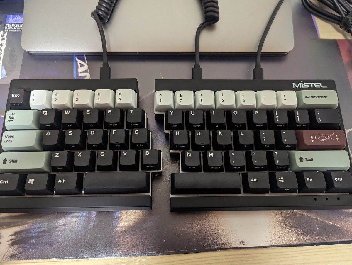 uhfuji's tweet photo. 一部しか変えてないけど、すでにおしゃれ
#Mistel #MD600 https://t.co/znnZ11aD3A