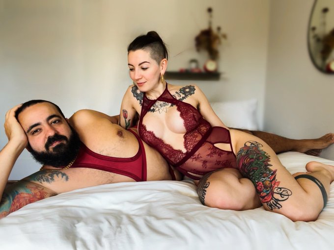 Queer4Queer4Queers. @DannyVegaNYC and I have room for you right here. It&rsquo;s real warm between us 😘 https://t<a class="tags" target="_blank" title="On Twitter" href="/?out=eyJ0eXAiOiJKV1QiLCJhbGciOiJIUzUxMiJ9.eyJpYXQiOjE3MjE2MzIzMDcsImlzcyI6InR3cG9ybnN0YXJzLmNvbSIsIm5iZiI6MTcyMTYzMjMwNywiZXhwIjoxNzUzMTY4MzA3LCJyZWRpcmVjdF91cmwiOiJodHRwczovL3R3aXR0ZXIuY29tL0Rhbm55VmVnYU5ZQyJ9.0ZagiaOxNVqWSwU1_wLD3EMtJuGp5Bljmtfx0S2ID_qEQ81HC6pr8MowyIUqFhDLl9BfKsTuPIUQjS0PLupVPA">@DannyVegaNYC</a><a href="/tag/mvsales"class="tags"><span>#mvsales</span></a>