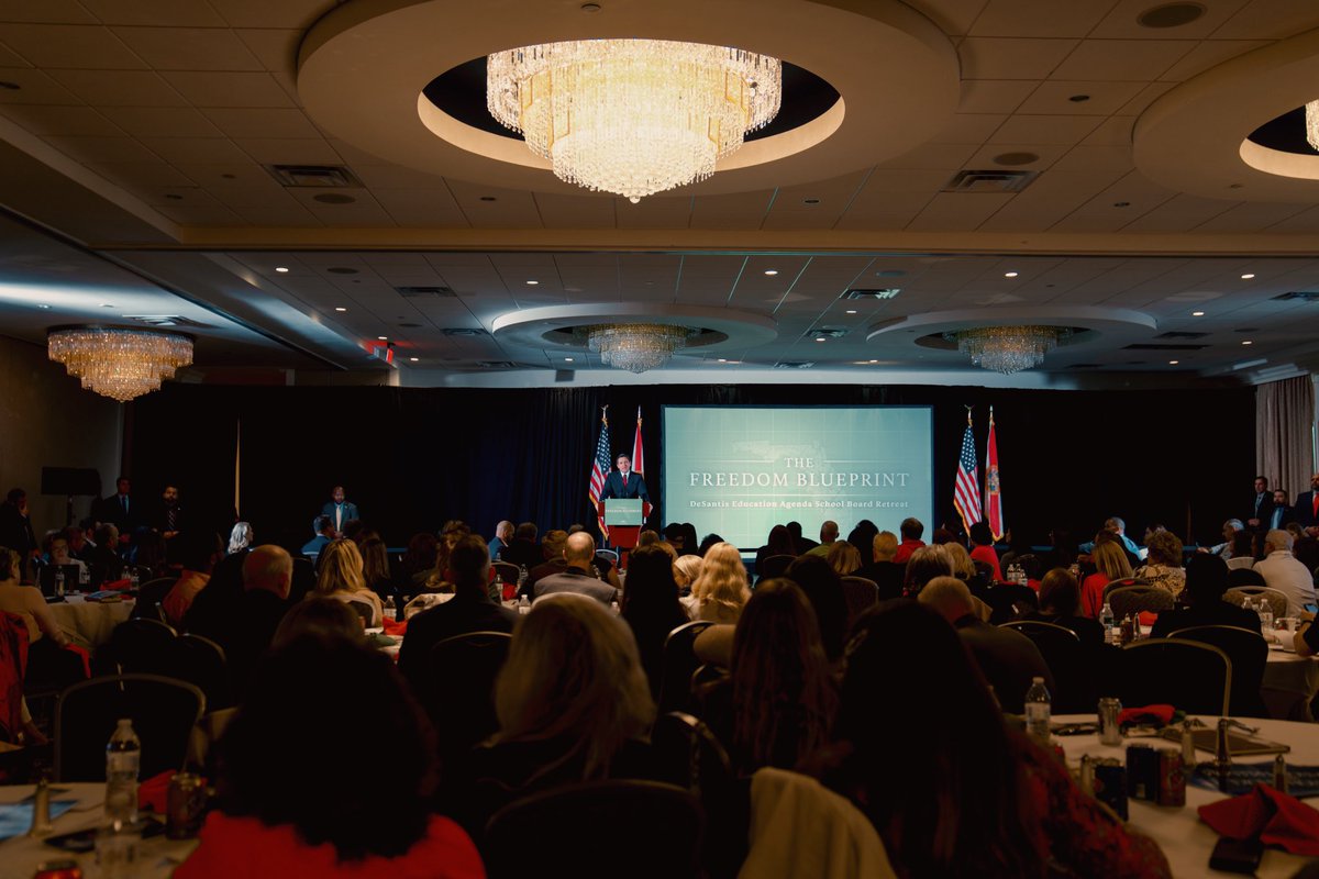 Ron DeSantis tweet media