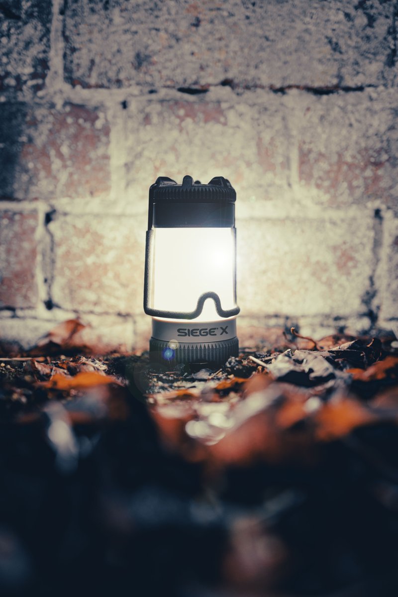 StreamlightFR's tweet photo. Suspendue, tenue, fixée, vous pouvez compter sur la lanterne d'extérieur rechargeable USB Siege X pour briller de mille feux ! 🏮
📸 Crédit photo : @gjest4
Faites-la vôtre : https://t.co/VjCWfvAO6H
#penséebrillante #streamlight #lampesdepoche #extérieur #siegexusb #lanterne https://t.co/QswUqxdFBt