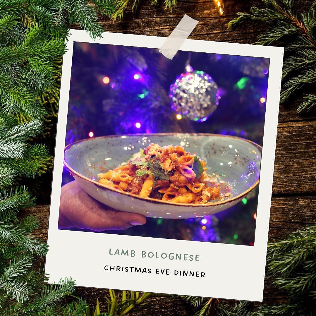 MarcusBPNewark's tweet photo. We’re ending the year off the only way we know how, with delicious entrees and cocktails. 

For Christmas Eve enjoy a delicious Lamb Bolognese dinner and for New Years Eve we have created a shareable dish called Chicken Over Caviar. https://t.co/vMeTmnPWwS