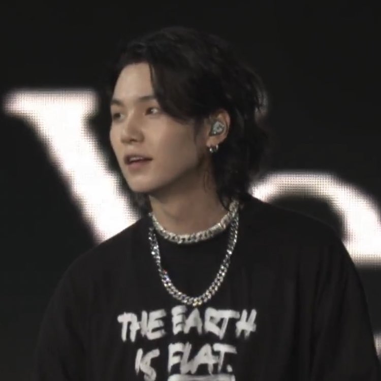 dani⁷ 🍊🍓 on Twitter "RT kosmicyoon him on the big screen oh i will