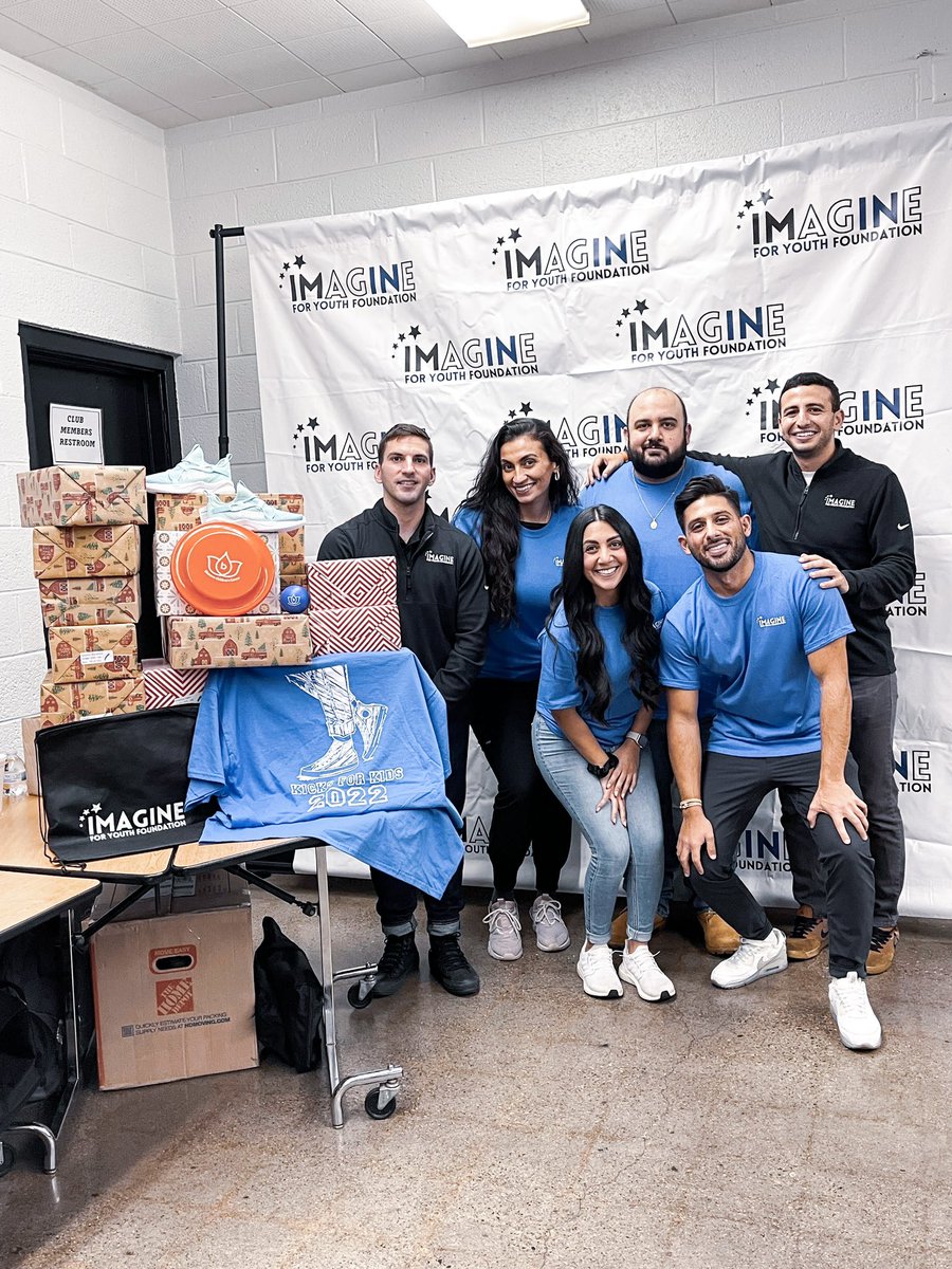 IMagINeForYouth's tweet photo. Last week, Kicks for Kids visited the Boys and Girls Club in Highland Park, Michigan. 👟💙⭐️

150 kids received a new pair of shoes, drawstring bag, shirt, frisbee and ball donated by Blossom Children’s Center, and more.

Thank you to A Champion’s Shoes for helping us this year! https://t.co/xckABLvMzZ