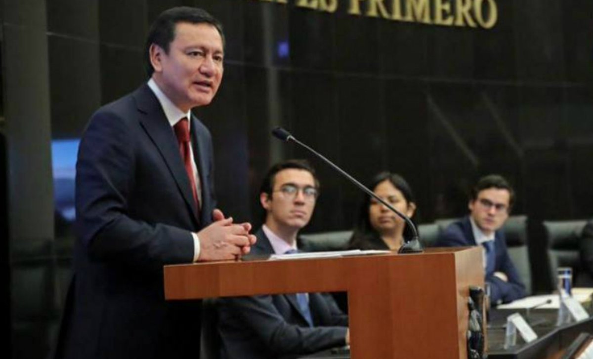 lopezdoriga's tweet photo. El senador @osoriochong denunció que Alejandro Moreno pretende dar un 'golpe a la voluntad de la militancia' del PRI y prolongar su periodo como presidente del partido

https://t.co/0cO27U7YmQ https://t.co/7Kfbs4RK2s