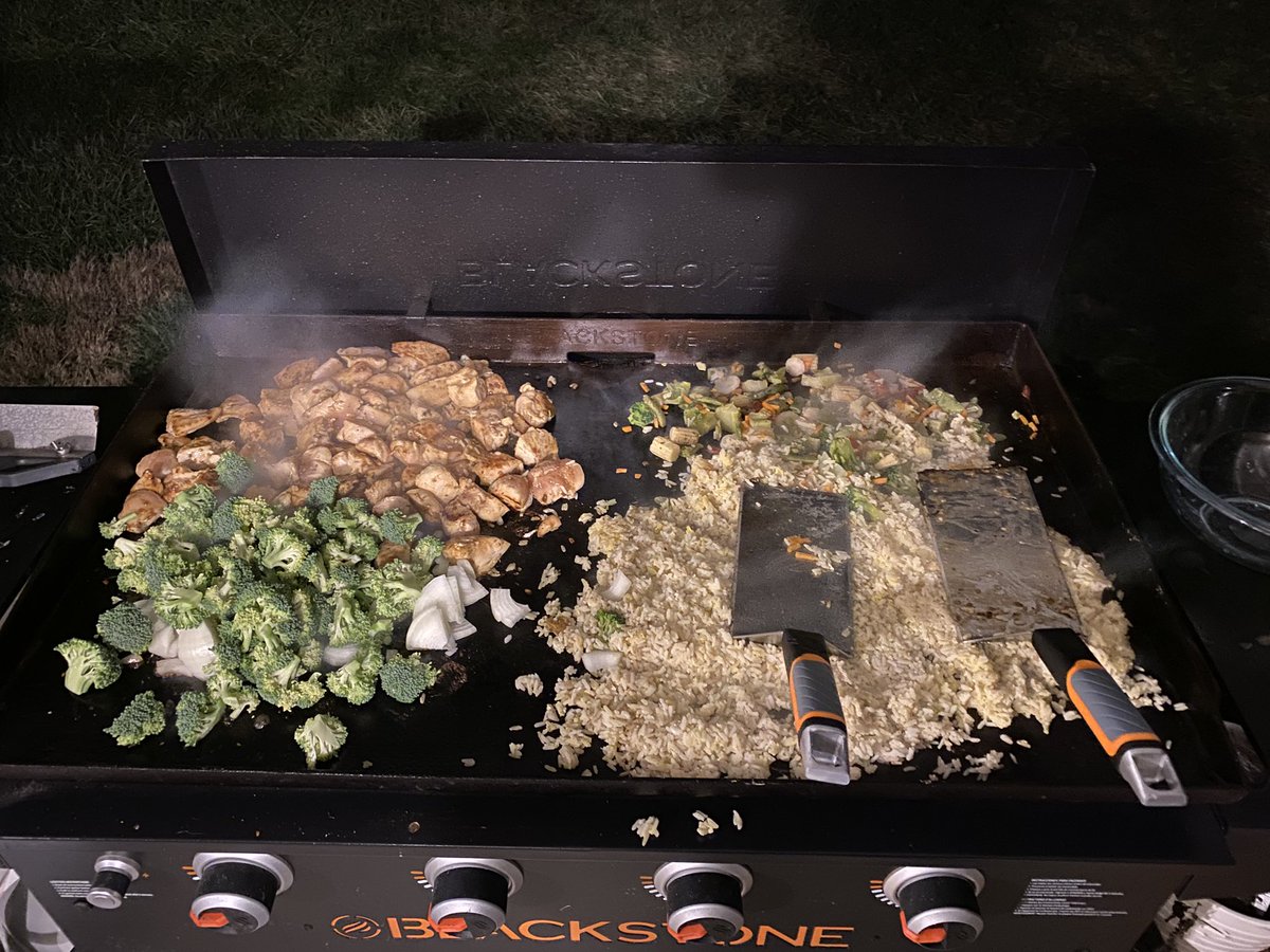 simpsjm1's tweet photo. Hibachi on the @blackstone. It was the BOMB!! And costs about 1/3 of the cost for my family of 5 than going out. 

#SimpsonPartyof5 #chef #chefdad https://t.co/71QNa2QBnt