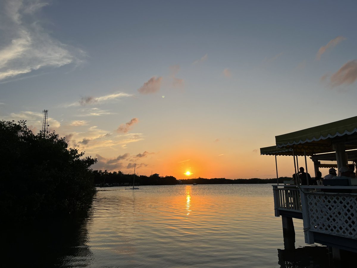 SWVatalaro's tweet photo. Changes in latitudes, changes in attitudes 🎶 #Islamorada #KeysKid https://t.co/eMjNCEhMkt