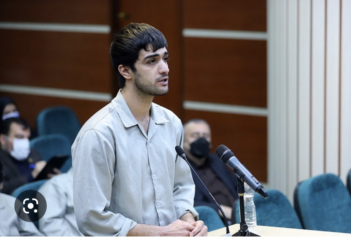 خبری منتشره در مورد محمدمهدی کرمی مبنی بر اینکه «قرار است بامداد سه شنبه ۲۹ آذر ماه جکم اعدام در موردش اجرا شود» ،  مطلقا صحت ندارد .
انتشار این گونه خبر ها خانواده او را بشدت مضطرب می کند.
