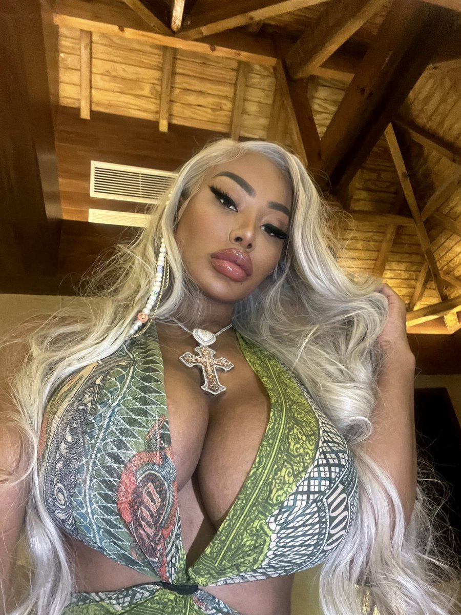 Shannade Clermont tweet media
