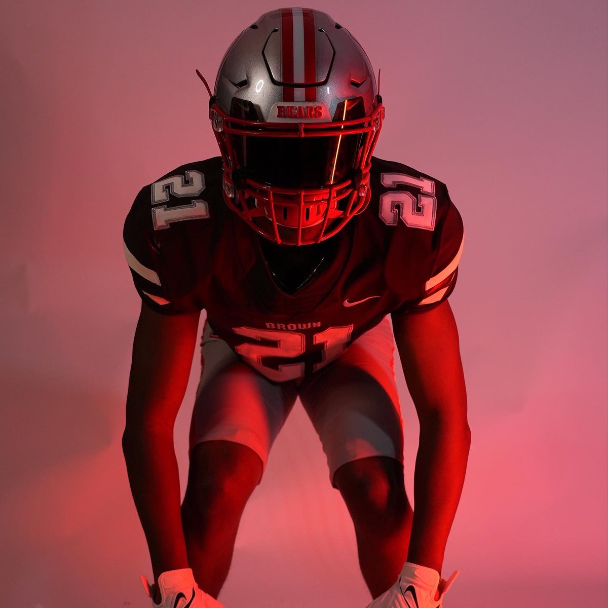 jamarimyers1's tweet photo. Thank you @BrownU_Football for the amazing visit this weekend! It was great getting to see all the coaches again, and I’m looking forward to being on campus officially this fall!! https://t.co/YTZApW7Xbo