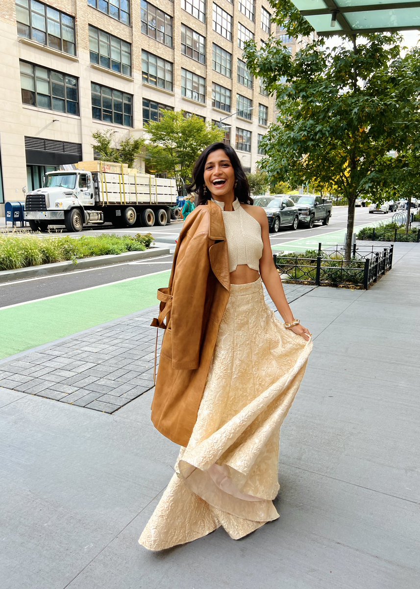 Harleen Kaur (@harleenkaurus) on Twitter photo wedding szn ready with <a href="/Mahalenator/">Sharayu Mahale</a> in metallic ivory and gold!🤩
explore color coordinated ivory looks at harleenkaur.us/collections/ma… wedding szn ready with <a href="/Mahalenator/">Sharayu Mahale</a> in metallic ivory and gold!🤩
explore color coordinated ivory looks at harleenkaur.us/collections/ma…