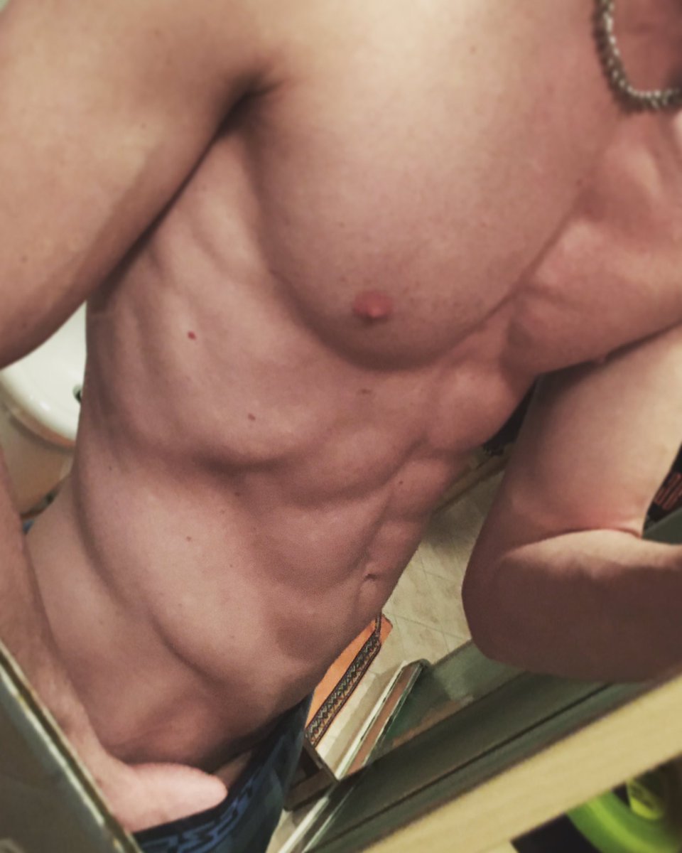 TwunkGuy's tweet photo. Shower? 
.
#gayboy #gayboyfriend #tryme #f4follow #gaytwunk #hotguy #selfiegay #me #musclegay #gay #gayitaly #gayuk #loveislove https://t.co/GTaXLKB4zx