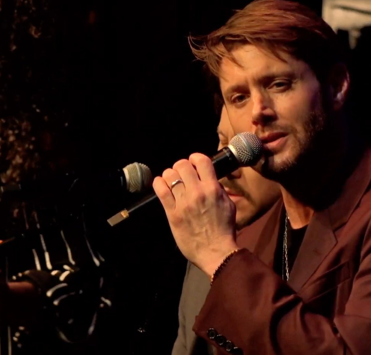 StageIt sounding great <a href="/JensenAckles/">Jensen Ackles</a>