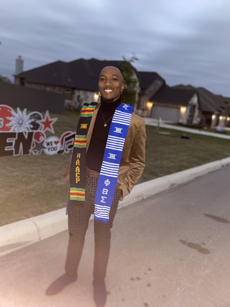 kidjupes's tweet photo. Degreed🎓 https://t.co/k8PfpOOahG