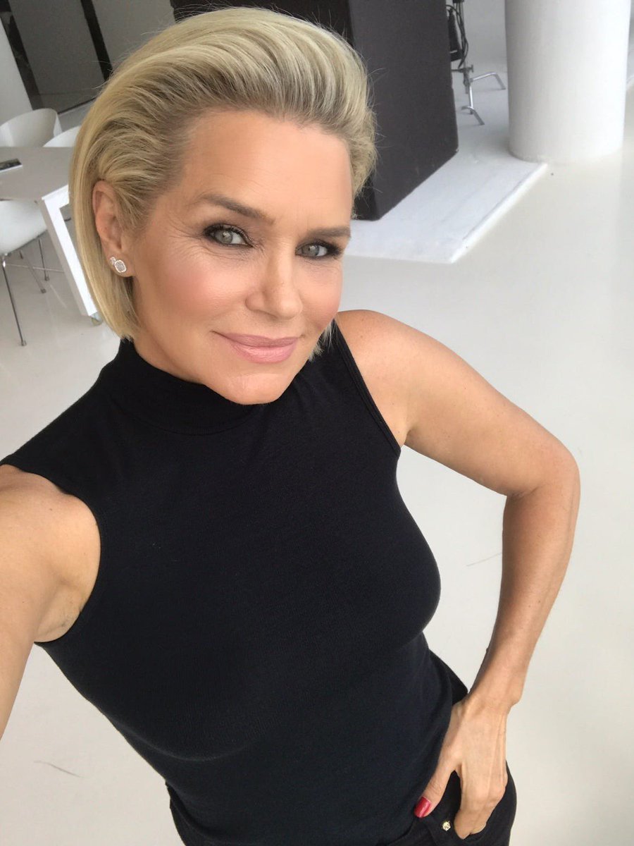 suttonsroller's tweet photo. Another new years resolution is Yolanda Hadid #rhobh #lemoncat https://t.co/aXmlWWXDSD