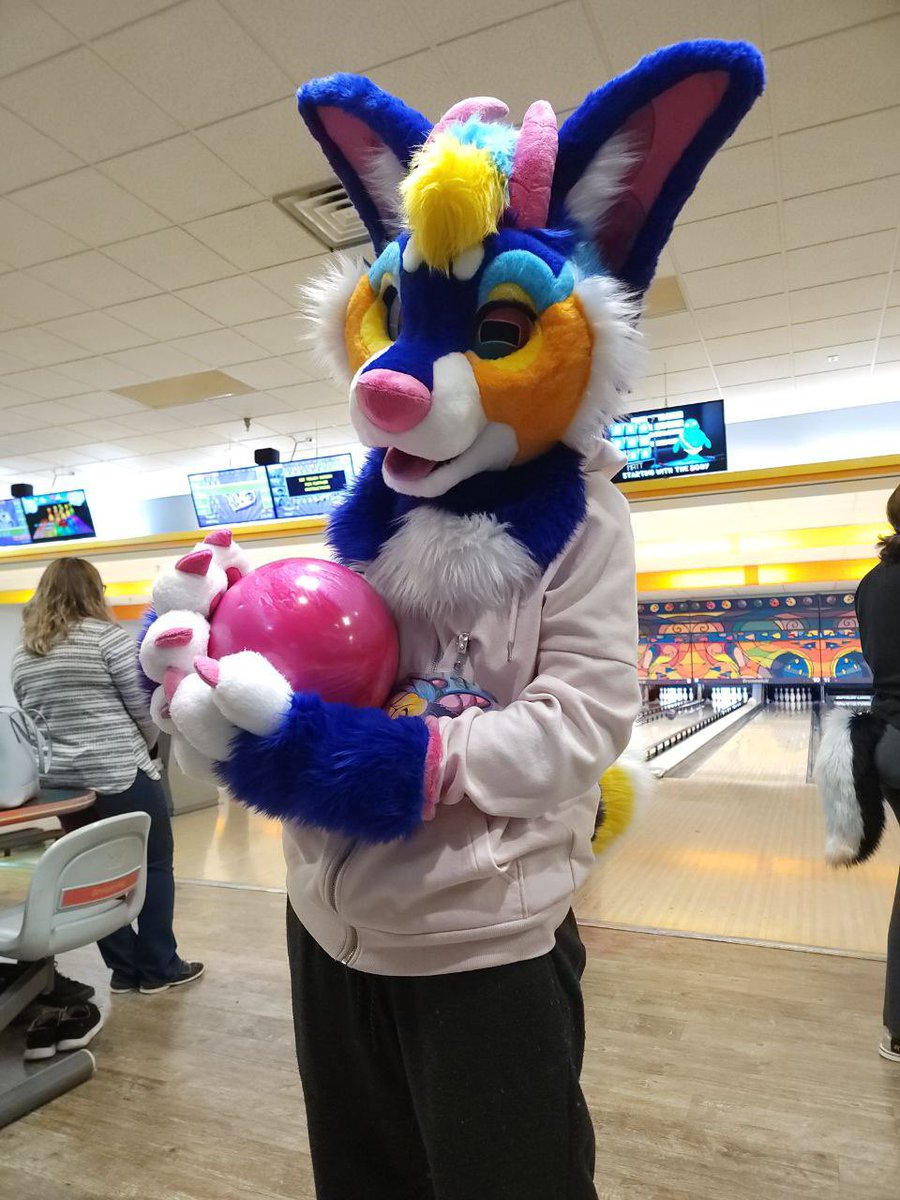 astridddragon's tweet photo. everyone welcome SOUP the goat-dog!! made by the absolutely amazing @Splinter_Fox !! i was so incredibly lucky to grab a slot with my dream maker, and look how perfect he turned out!! design by @Slumberyote 💙🧡 #fursuit #furry https://t.co/jQVneG4EKt