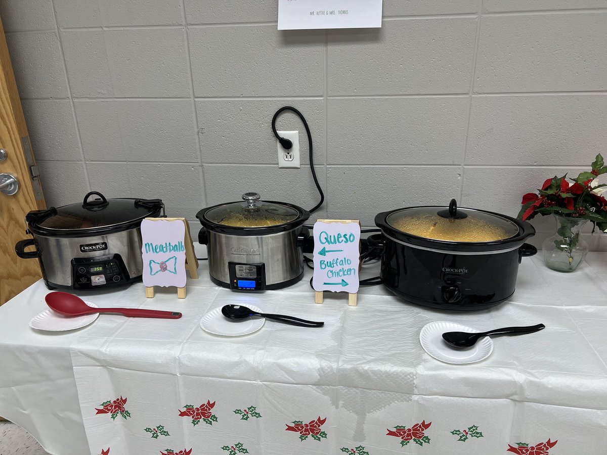 PrincipalBlythe's tweet photo. Today, myself and @MrsThomasLT provided appetizers for the staff to whet their appetite for Winter Break! The countdown is real and so is our appreciation for an amazing staff! #HappyHolidays #TMinus1day #resetMEC https://t.co/zCDFpeT1es