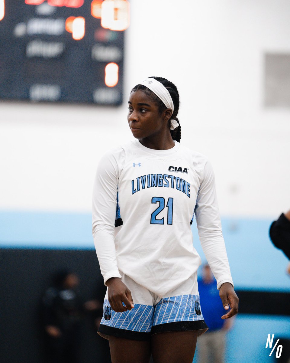 lcbluebears's tweet photo. Final/OT

LC 71

VUU 75

#forsalisburylc #GOBLUEBEARS https://t.co/ulfVhpC4fX