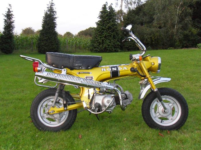 MotorcyclesJPN's tweet photo. 【Dax ST70 / Honda】
"Dax St70 is one of the best models produced by the outstanding brand Honda."
[Motorcycle No. 339 (Ⅰ)]
#HondaDax #ST70 #ST90 #Minibike #Honda

《Web》https://t.co/ypJek2ljxB https://t.co/GVLBXiSwXf