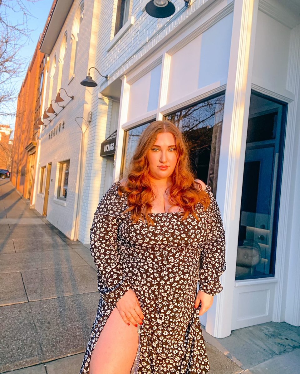 oVertoneColor's tweet photo. That's it. Our souls have officially left our bodies for this Ginger slay 🥵🔥
#overtonecolor #gingerhair #haircolorideas #veganhaircare #hairtutorials https://t.co/A5rPmol432
