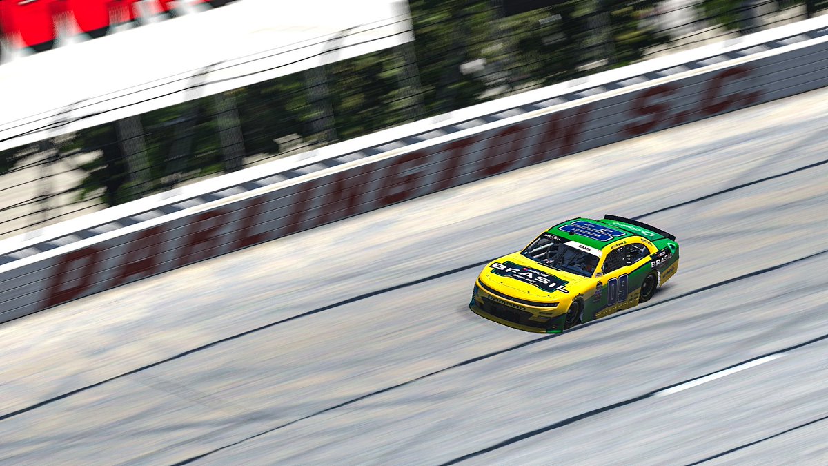 BravoSnowBR's tweet photo. Arthur Gama estará no #eNASCAR International Series do @iRacing, na última etapa, em Darlington! 🇺🇸 

O piloto gaúcho estará representando a @NASCARBrasil Sprint Race com as cores verde e amarela do Brasil! A corrida começa às 20h dessa terça.

#GoSnow #iRacing #SimRacing https://t.co/5FVvpO7wm1