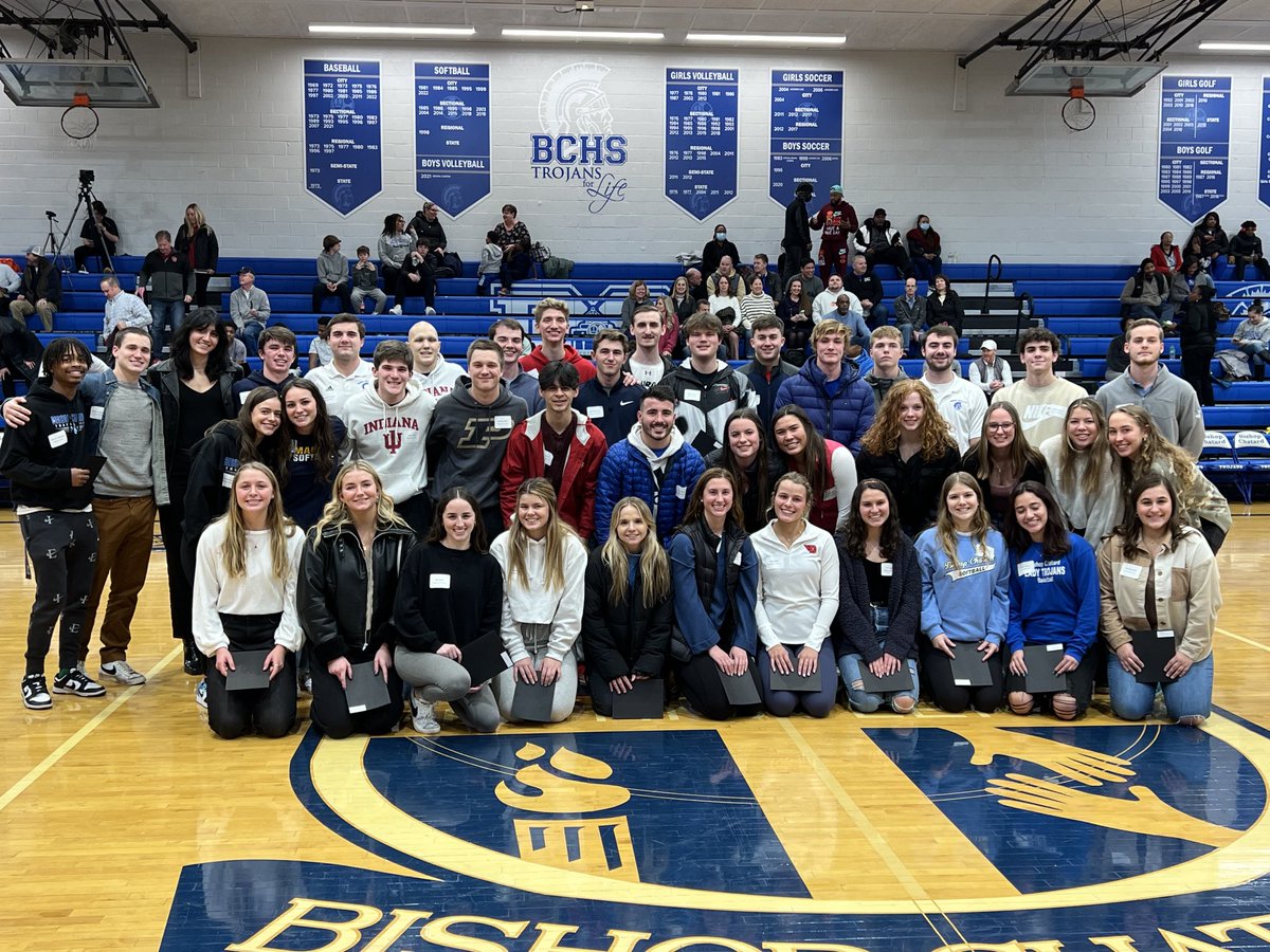 BCHSAthletics's tweet image. The Stars of the Class of ‘22 came out to shine at BCHS tonight! These young people are our most recent Athletic Wall of Fame inductees!’