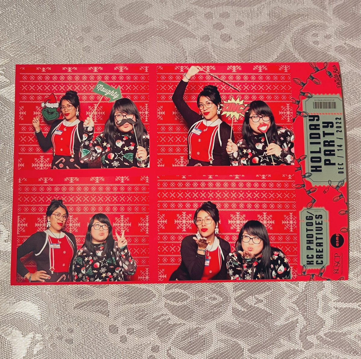 audrey_dimples_'s tweet photo. Festive with my bestie 🎄✨ https://t.co/8shNK1T8wF