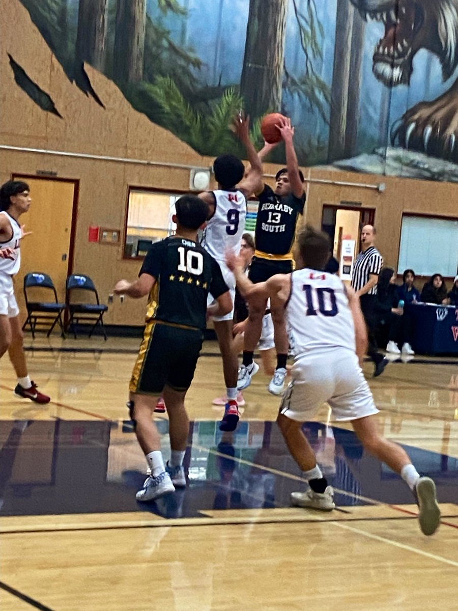RebelsAthletics's tweet photo. Our Rebels top @YaleLions 91-80 in Round 1 play at the @Tamanawis Senior Boys Winter Invitational Tournament

📊
Andy Chen 19p 14r 3a
Brady Lau 18p 4r 2a
Lordrikk Gutierrez 15p 11r 4a

#GoRebels 🖤💛🏀 https://t.co/2ZpndDybvb
