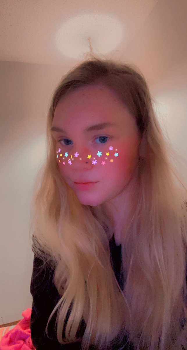 dumdarko's tweet photo. https://t.co/2ZZtBU1SDj

hey y’all ☺️💓 

#onlyfans #of #onlyfan #nsfw #sexy #hot #model #buyingcontent #sellingcontent #nudes #ContentCreator https://t.co/RdK7qcOPMO