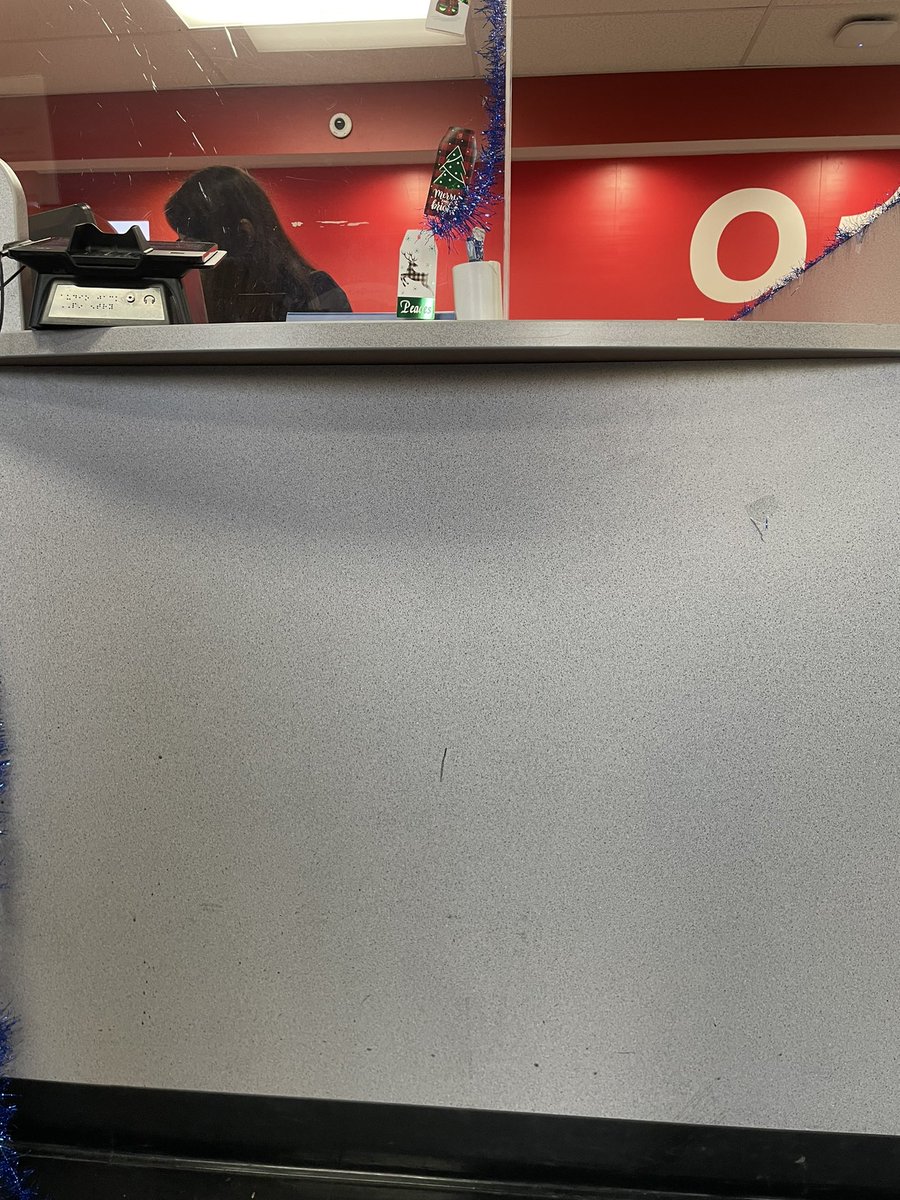 missamazingali's tweet photo. @USPS when do you change all your location services to accommodate all Americans to access your extremely high counter tops? I’m 3’8 ft and can’t conduct my business, completely frustrating. Lower your counter tops please!!!! #handicap #littleperson #cnn #cbs https://t.co/vz25jRs8qp