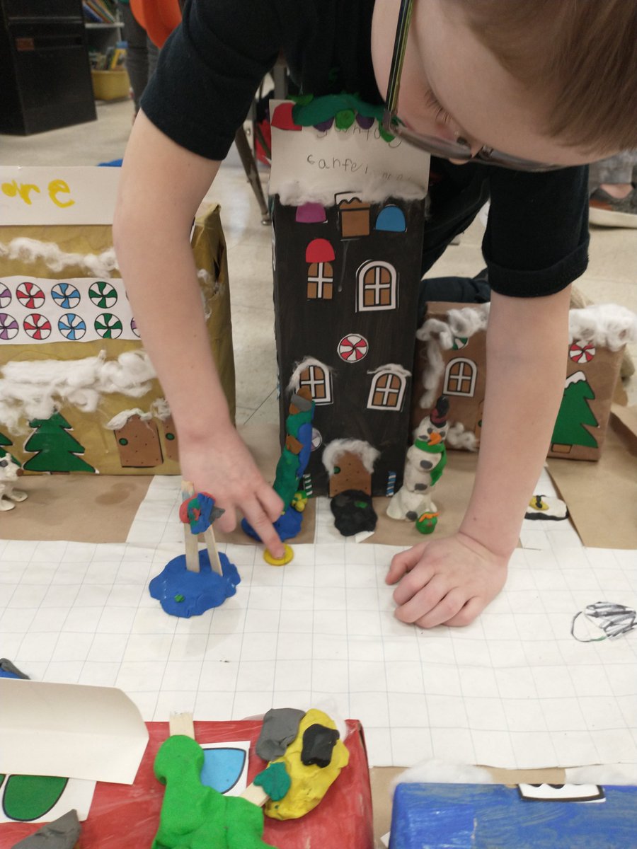 AngieDShows's tweet photo. Sad to see our gr 1/2 Santa's village leave tomorrow! We mapped, measured, coded, wrote and of course created amazing 3D shops and homes for the North Pole! #tldsblearns
@LeslieFrostPS @TLDSB https://t.co/vdRP4yrHk3