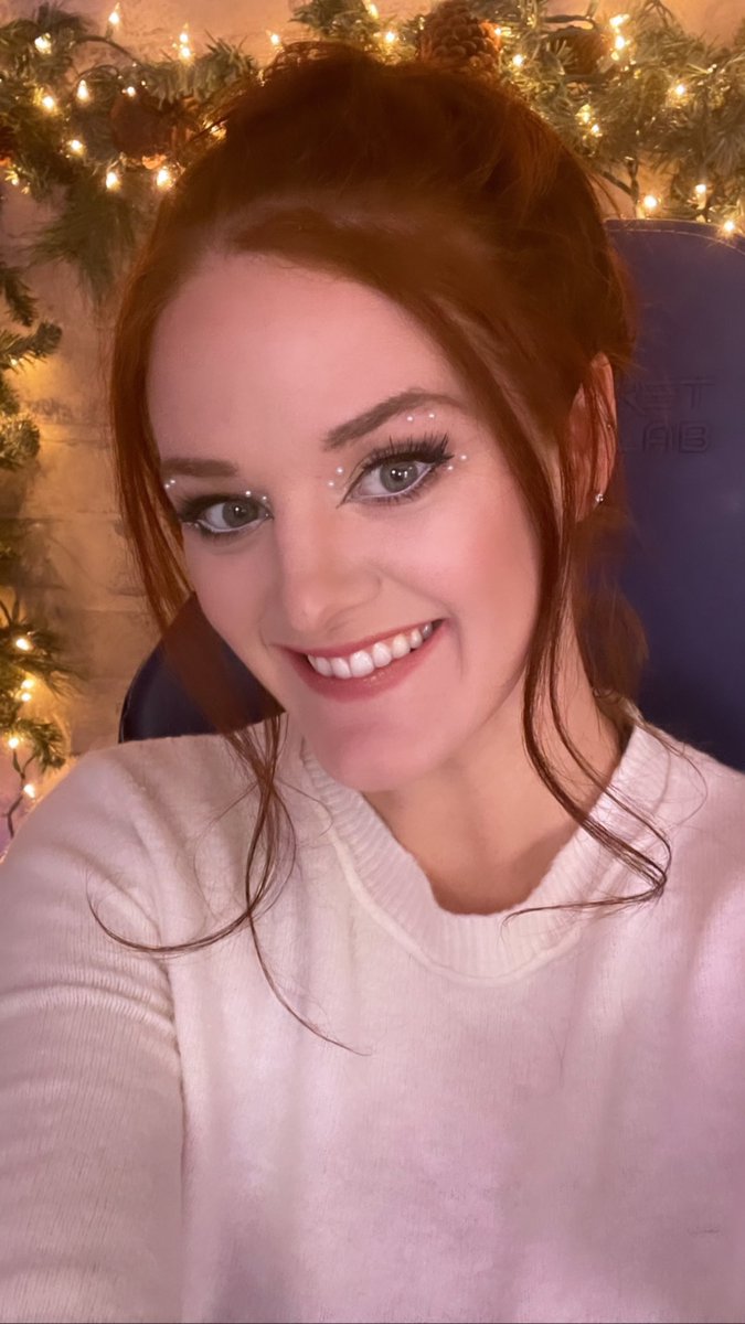 Doing some Classic Era HC leveling, then WOTLK raid! HO HO HO twitch.tv/lynnjaa