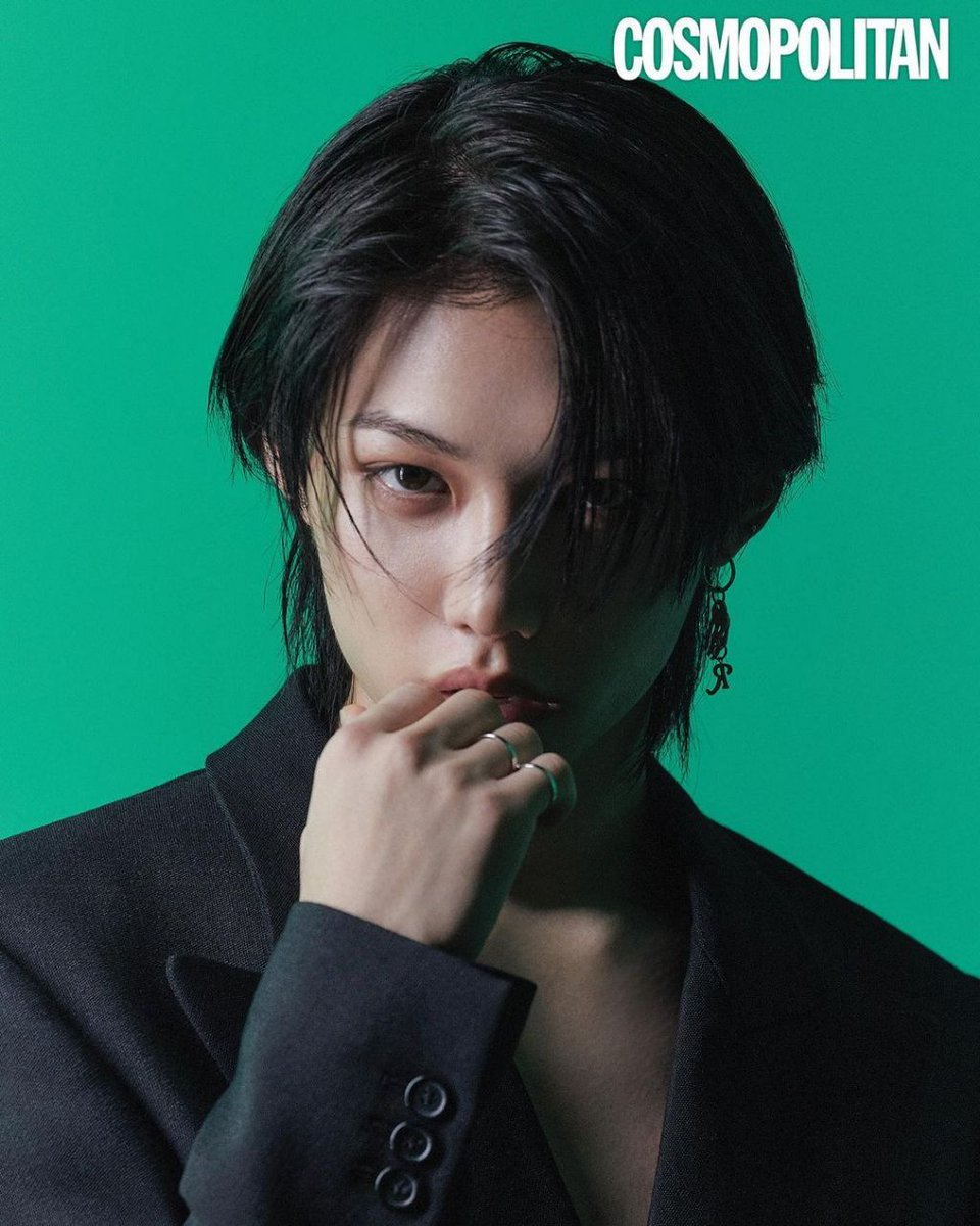 Jinnie0Hwangofc's tweet photo. ✨🔥🔥💙🖤

#Hyunjin 
#Felix 
#StrayKids 
#COSMOPOLITANKOREA 
#stay @Stray_Kids https://t.co/Xml2xF23XQ