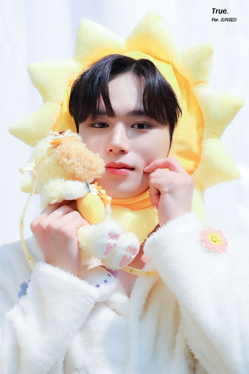 junseo files tweet media