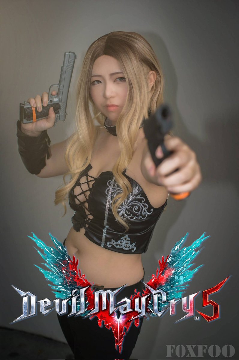 farr0nmii3's tweet photo. 🔥DEVIL MAY CRY🔥
.
Some Trish shot back from SGCC~~
Edits done by Myself
📸: FOXFOO PHOTOGRAPHY
.
#devilmaycry #devilmaycry5 #devilmaycrycosplay #devilmaycrytrish #trishcosplay https://t.co/jz5I1kOJw7