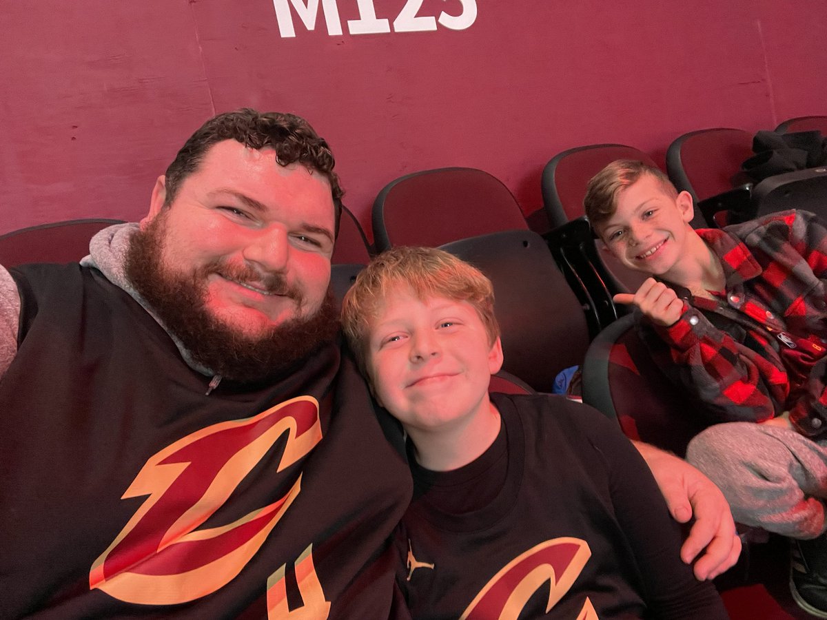 coach_king_ohs's tweet photo. #FirstCavsGame #LetEmKnow #Levis9thBirthday https://t.co/r0D3xeM11G