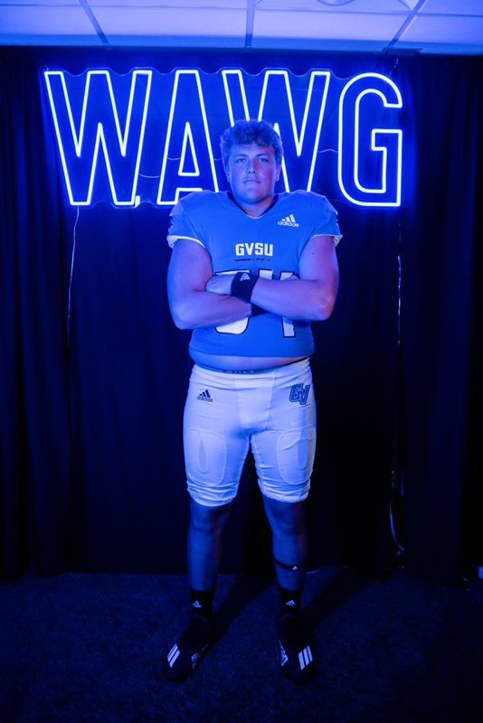 West Ottawa 2023 OT/DT Cooper Terpstra (Grand Valley State commit) received a preferred walk-on from Michigan State

football.thedzone.com/players/cooper…

@ <a href="/CooperTerpstra/">Cooper Terpstra</a> <a href="/wopanthers/">West Ottawa Panthers</a> @WOPanthersFB <a href="/MSU_Football/">Michigan State Football</a>