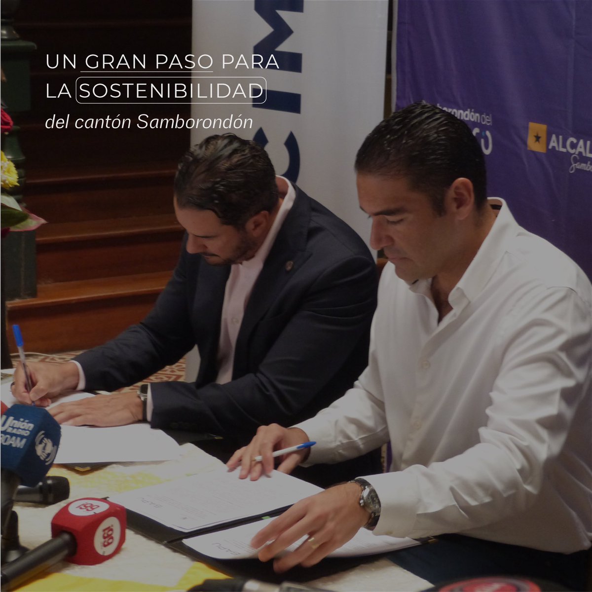 cec_ecuador's tweet photo. Este lunes 12 de diciembre el GAD (Gobierno Autónomo Descentralizado) de Samborondón firmó un convenio de cooperación con @SeginusEc y @Bapuec que generará la correcta gestión de neumáticos y baterías ácido plomo usadas en el cantón.
#CEC #CircularEconomy #BeCircularMyFriend https://t.co/wSWb0kL81z