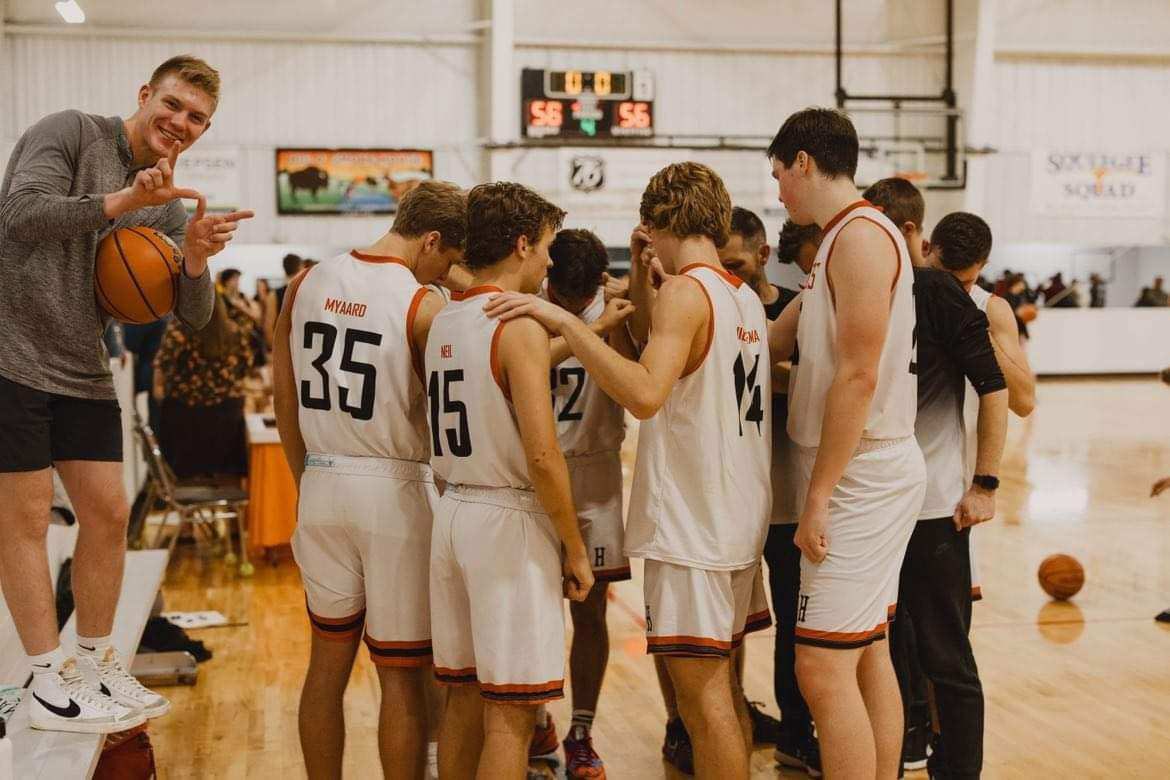 MiedemaGraysen's tweet photo. 1,000 point club 🤝🏼 🕊️Psalms 19:1 @BrendenWelper @EHoopsSpotlight @Fullcourtvision @AlmaScotsMBB @CornerstoneMBB @TheCEO_UTS @AQMensBBall @lenny_padilla @HankampScott @Jets_MBB @hub_hooper @INTechMBB @ClaytonStateMBB @bball_recruited @MyBBallRecruits @DfwBasketball https://t.co/8p234GXvan