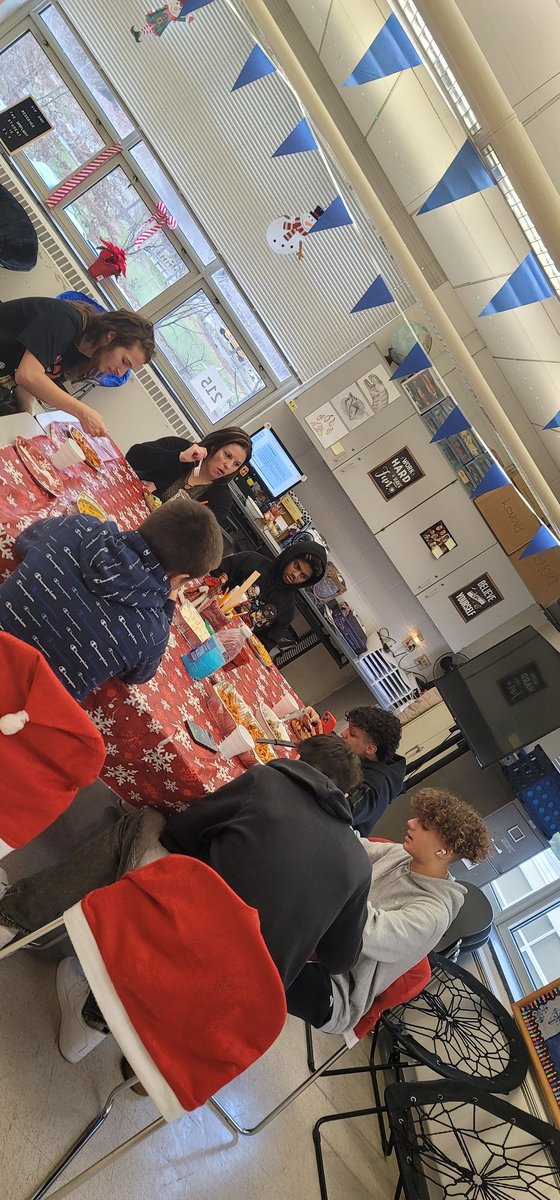 Our Annual Navidad Celebration.  Celebrating Culture and traditions during the holidays. 
#BEHS
#BEHSGOAL 
#FelizNavidad2022