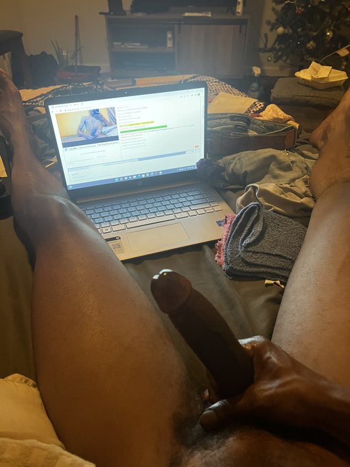 Me and my dick chasing paper https://t.co/dgaxHF9chZ<a href="/tag/cashapp"class="tags"><span>#cashapp</span></a>