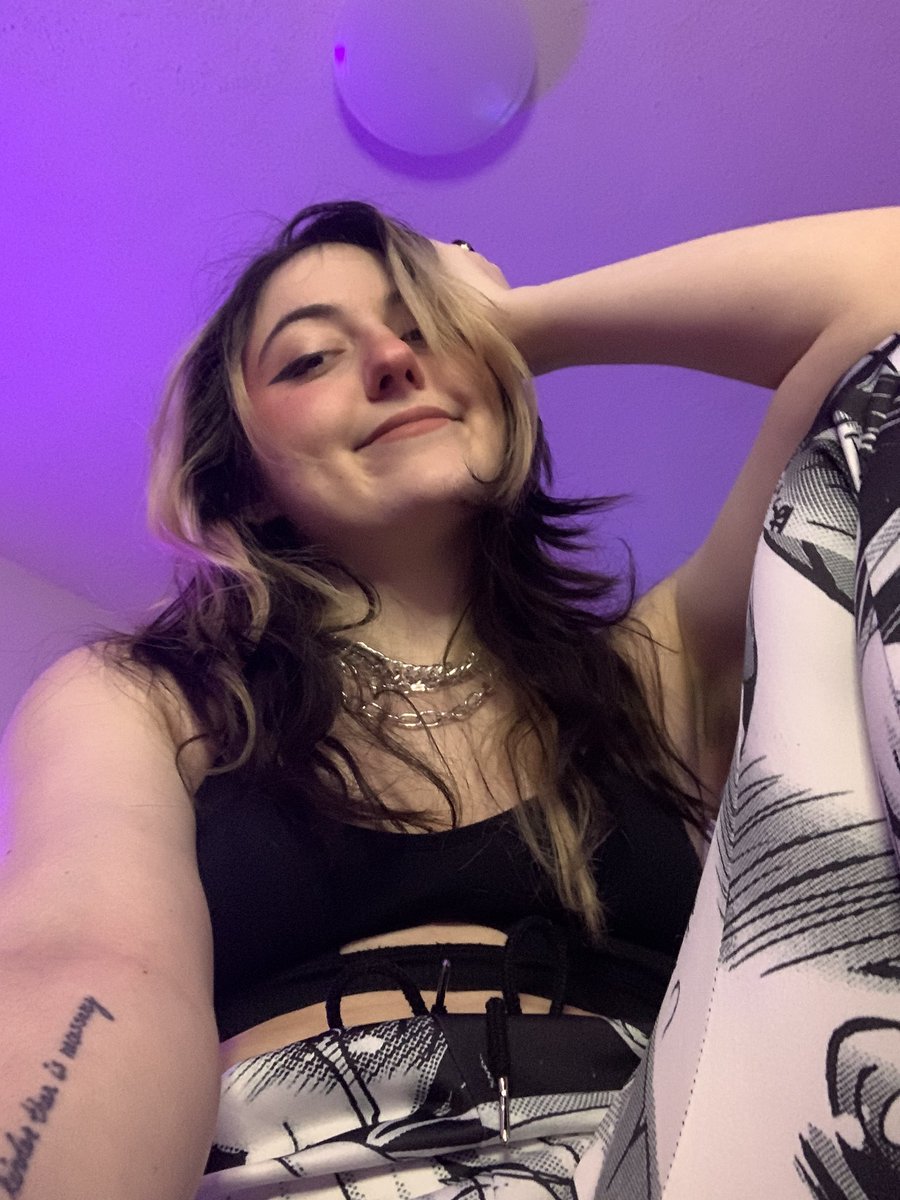 _cass_ass's tweet photo. hi hey hello we return with more local dilf and thot son fail at communication the game #GodofWarRagnarok live now! https://t.co/KXckP2kDGe #twitchstreamer #TwitchAffilate #smallstreamer #dilfhunter #twitchgirls https://t.co/MDNatz28AC