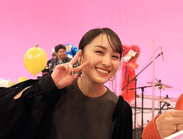 momocloNewsdaZ's tweet photo. 【ももクロ】【12/20】本日のももクロ情報！｢ももクロゲッタマン体操 第三弾｣発売日！本日まで、自然体で重要なはみ出しつき見逃し配信中！ https://t.co/TAGgMTTfU0 #momoclo https://t.co/l9BCuhvWs9