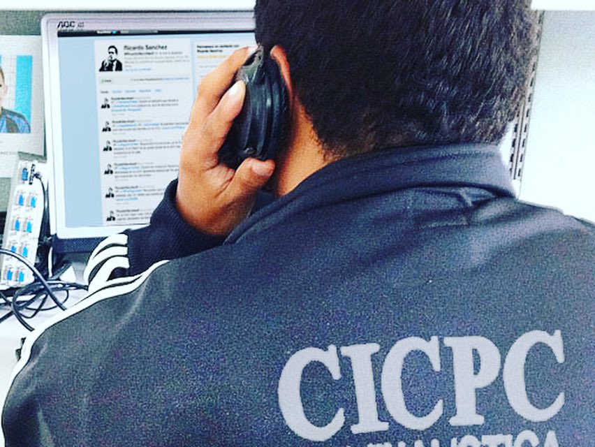Douglas Rico (@douglasricovzla) on Twitter photo #CICPC Carúpano detuvo a la administradora de un comercio por Estafa.
instagram.com/p/CmXzKcEtS-P/…
#NavidadTiempoDePaz <a href="/NicolasMaduro/">Nicolás Maduro</a> <a href="/CeballosIchaso1/">@FuerzaDinamica Remigio Ceballos Ichaso</a> #CICPC Carúpano detuvo a la administradora de un comercio por Estafa.
instagram.com/p/CmXzKcEtS-P/…
#NavidadTiempoDePaz <a href="/NicolasMaduro/">Nicolás Maduro</a> <a href="/CeballosIchaso1/">@FuerzaDinamica Remigio Ceballos Ichaso</a>